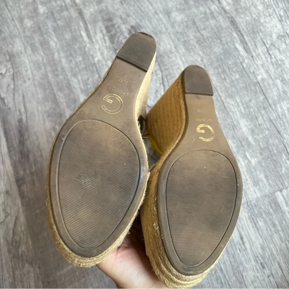 Guess Beige Patent Leather Wedge  Sandals Women's Size 7.5
